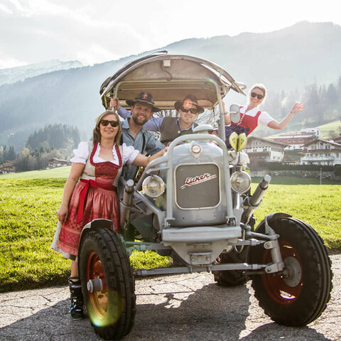 Dirndl & Lederhosenwochen