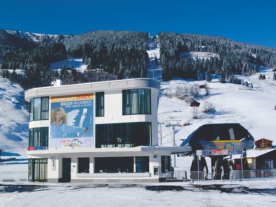 Öffentliche E-Ladestation Auto bei der Isskogelbahn Gerlos