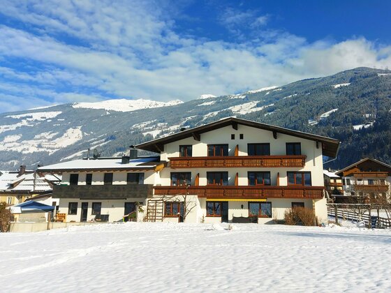 Alpenzeit Zillertal Apartments