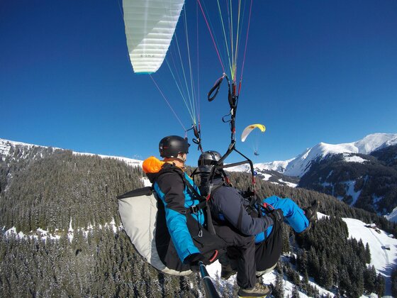 Paragleiten - "Tschuggi Air"